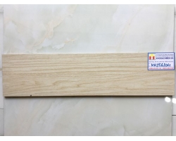 GẠCH LÁT NỀN GIẢ GỖ 15X60 ROYAL 156204